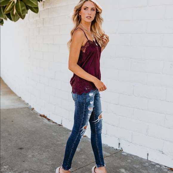 Last ONE- Flounce Lace Cami Tank - Picture 7 of 8